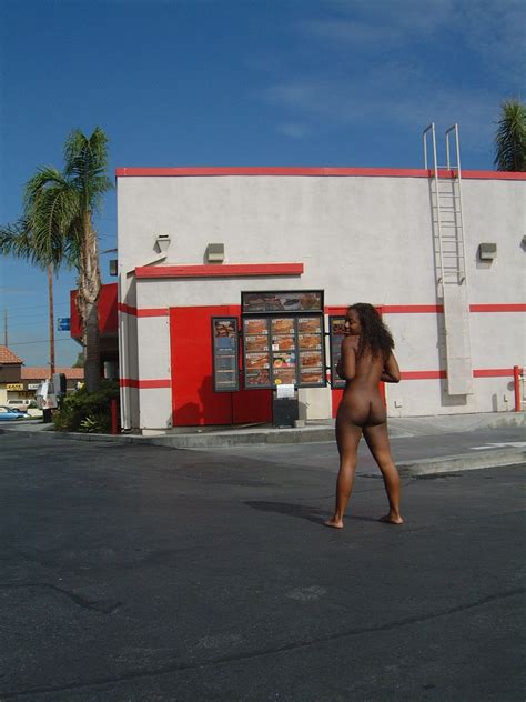 Naked Ass In Public Shesfreaky