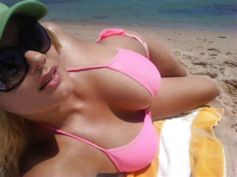 Beach Bikini Big Tits Selfie 12 Pics Xhamster