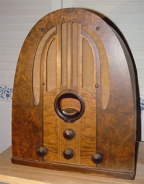 philco model   cathedral radio