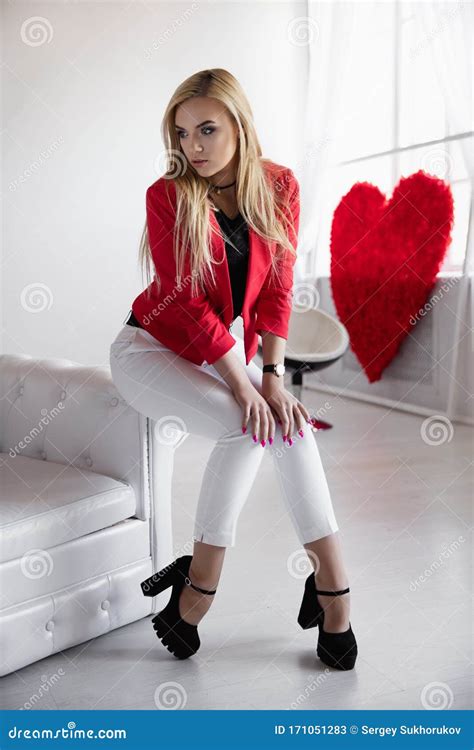 Young Beautiful Lady Posing On A Sofa Stock Image Image Of Makeup