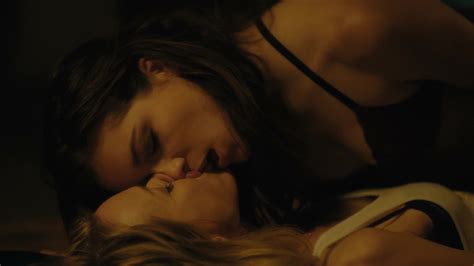 Naked Sophie Cookson In Gypsy