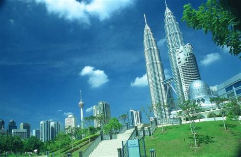malaysia  perfect beneficial international holiday destination mast holiday