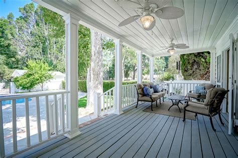 contemporary home  porch ideas