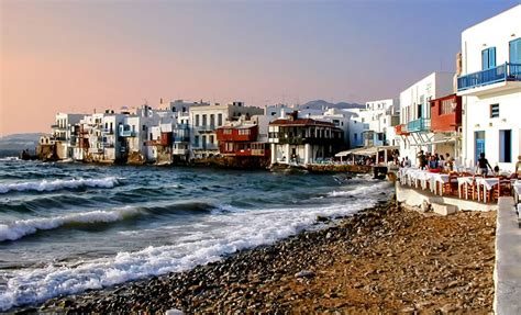 mykonos vs santorini which island is for you [2021 guide]