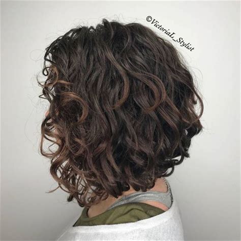 Gorgeous Different Types Of Curly Bob Hairstyles To Copy