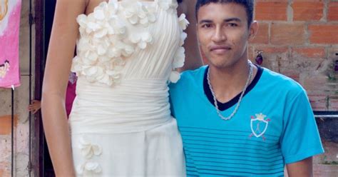 elisany da cruz silva brazil s tallest teen to get married and she towers over her future