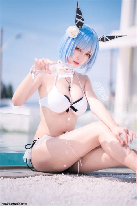 Smoking Hot Azur Lane Gascogne Cosplay By Cheng Meow 13