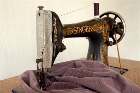 treadle sewing  modern sewists