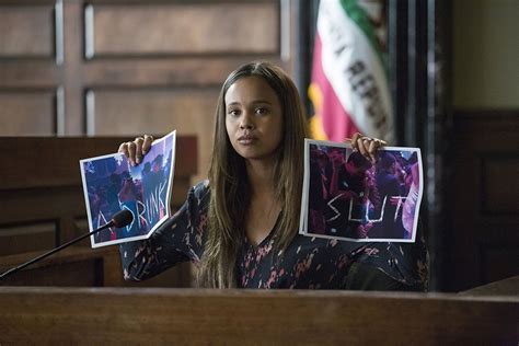 13 reasons why season 2 tries and fails to make amends for the backlash vox