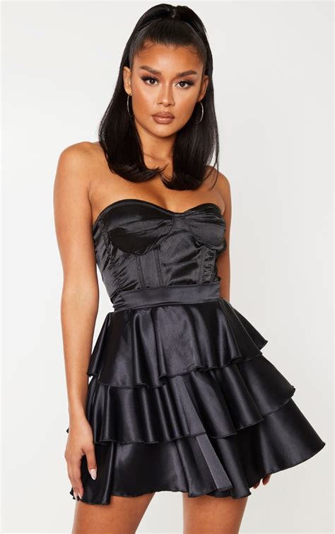 black satin tiered mini skirt skirts prettylittlething aus