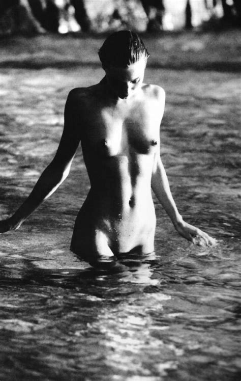 australian model miranda kerr naked photos leaked