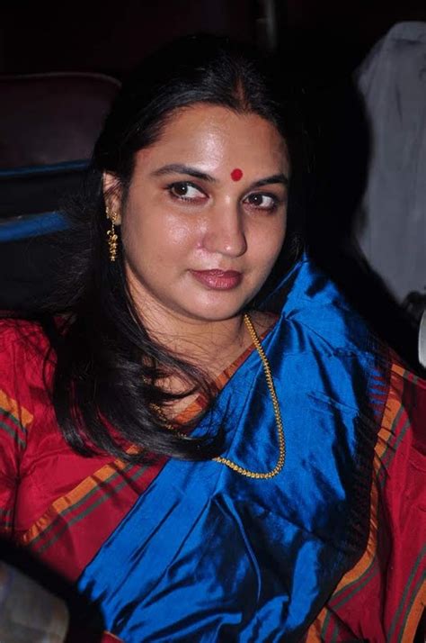 actress suganya in saree hot photos tamil south tamil cinema portal