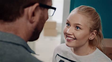 magenta eins song aus der telekom werbung clara zieht aus musikradarde
