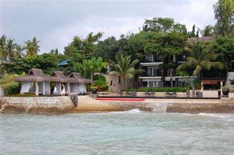 abaca resort  gateway  mactan island