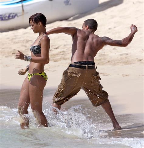 Rihanna Photos Photos Rihanna And Chris Brown Frolic On