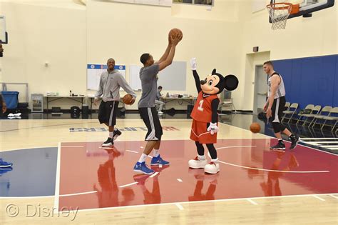 mickey mouse brings disney magic  anticipated clippers  cavaliers game