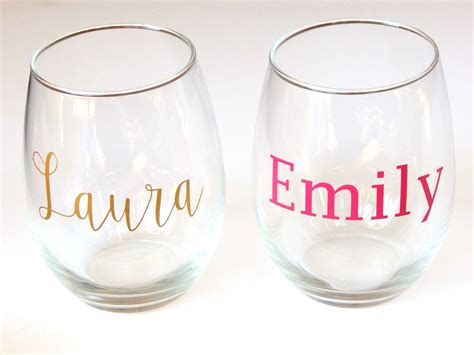dont forget  personalized wine glasses    parties  personalized stemless