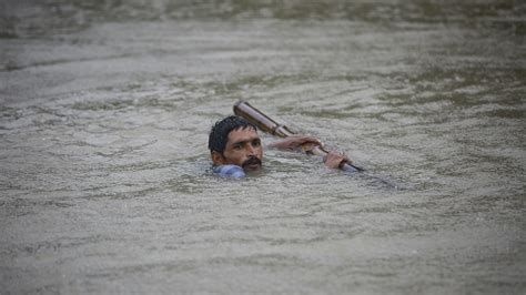 hurricane harvey devastates texas  people  died  severe floods  india