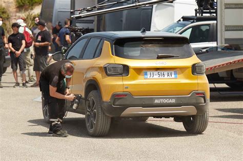jeep ev crossover outed   undisguised shots autocar