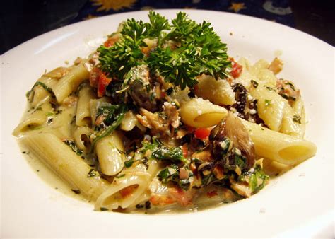 pasta mit flower sprouts speiselokal