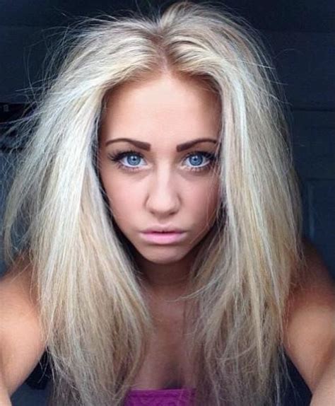 Blonde Hair Girl With Blue Eyes Selfie Yuriga