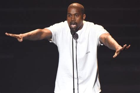 kanye west gives awkward vmas shout out to amber rose and wife kim