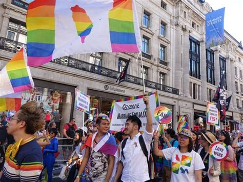 taiwan group attends london pride parade society focus taiwan cna english news