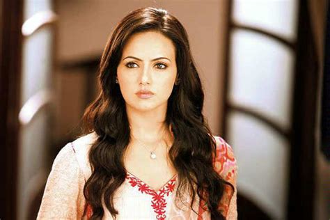 sana khan s cat fight in bigg boss landed her the role in jai ho times of india