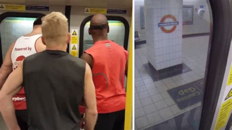 Man Vs Tube Runners Try To Beat London Underground Train To Next Stop