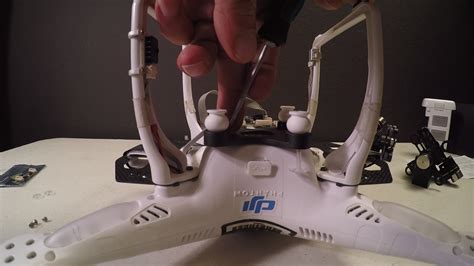 mengganti gimbal  drone