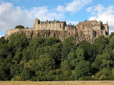 stirling castle main feature page  undiscovered scotland