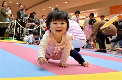 ways  encourage japanese    kids bloomberg