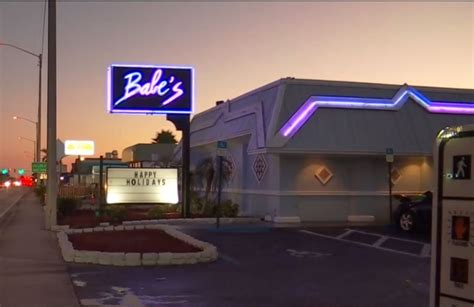 Former Dancers Sue Fort Myers Strip Club For Hourly Wage