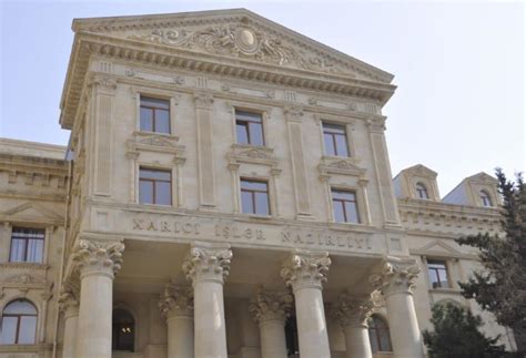 el ministerio de relaciones exteriores de azerbaiyan expreso sus condolencias al gobierno cubano