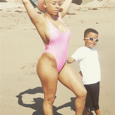 keyshia cole shows off her hot body in bright pink bikini with son photo celebrities nigeria