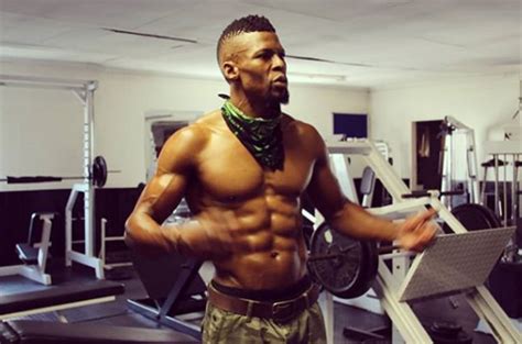 watch vuyo dabula gives his son fighting lessons