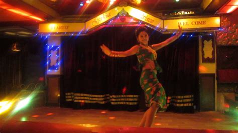 mai ramri huna ke garu bhandeu solo dance at gorkha palace restaurant
