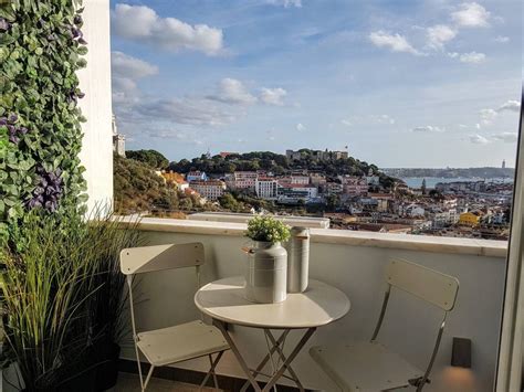 beautiful airbnbs    lisbon portugal bon traveler apartment view lisbon