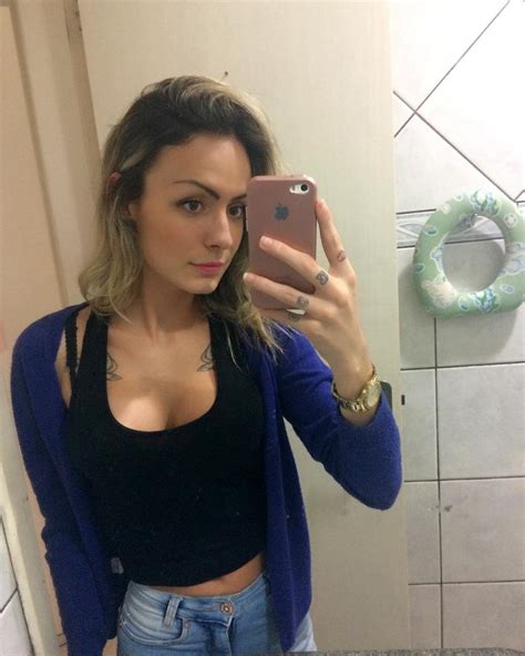 victoria carioni beautiful transgender selfie instagram