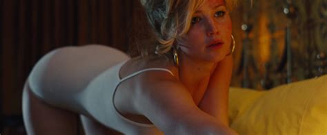 naked jennifer lawrence in american hustle