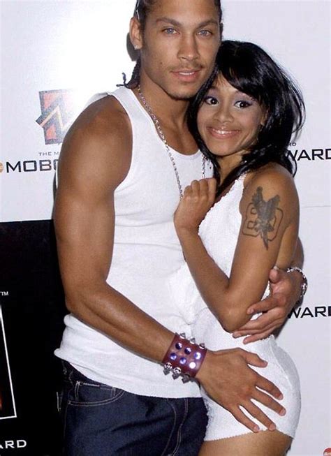 lisa left eye lopes  sean newman