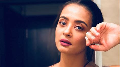 Surveen Chawla On Facing Casting Couch ‘filmmakers Wanted To See My