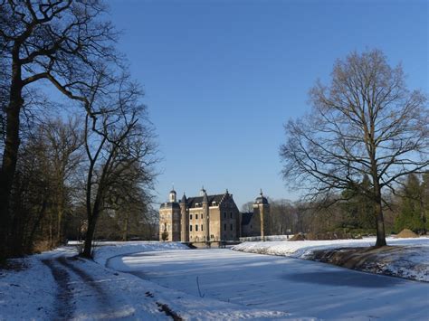 winterwandeling op kasteel ruurlo adel  nederland