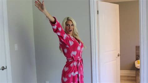 Real Estate Agent Uses Sexy Lifestyle Video To Sell Courtice Home