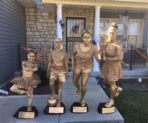 148 times families absolutely nailed their halloween