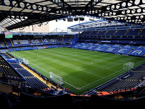 chelsea news £900m nike kit deal makes blues second to
