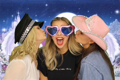 parties  corporate  photo booth hire sussex