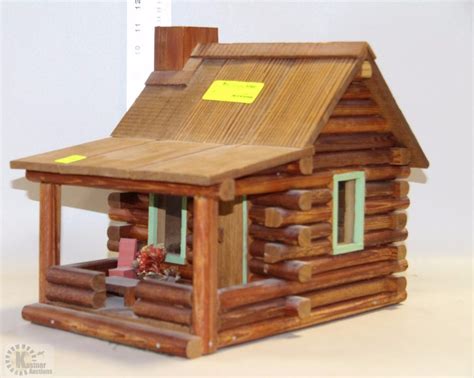 miniature log cabin