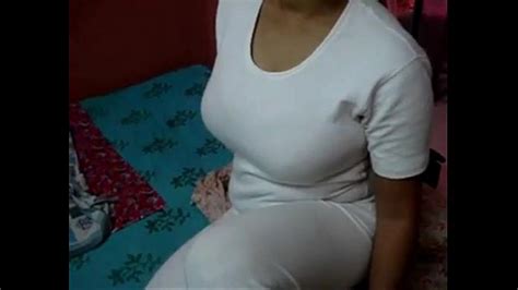hot indian big boobs muslim girl exposing xnxx