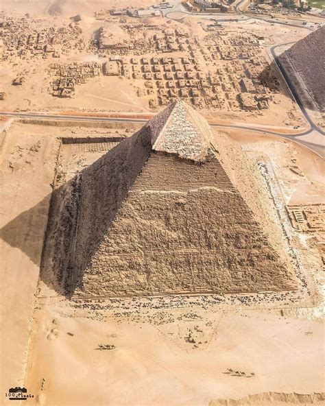 pyramid khafre top view egypt photo  atpixels droneofficial drone drones egyptian